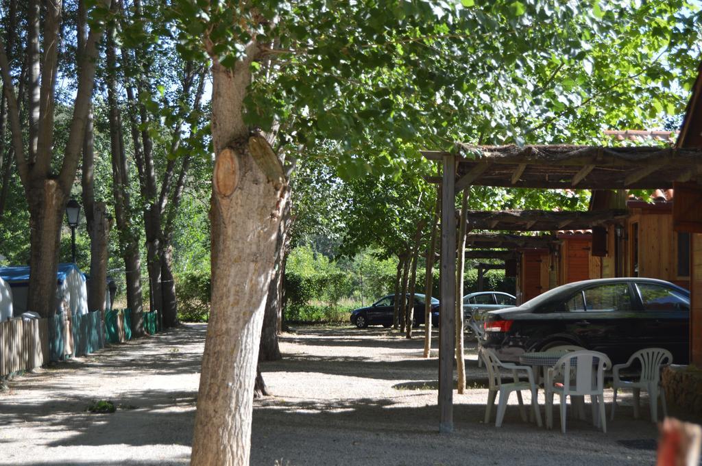 Cabanas Camping Sierra De Penascosa Exterior photo