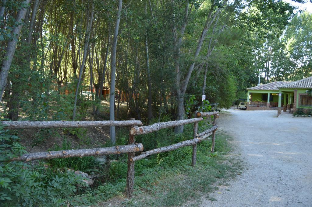 Cabanas Camping Sierra De Penascosa Exterior photo