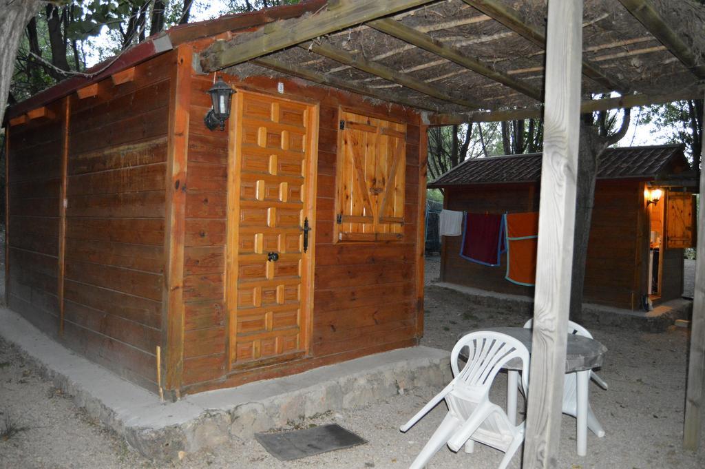 Cabanas Camping Sierra De Penascosa Exterior photo